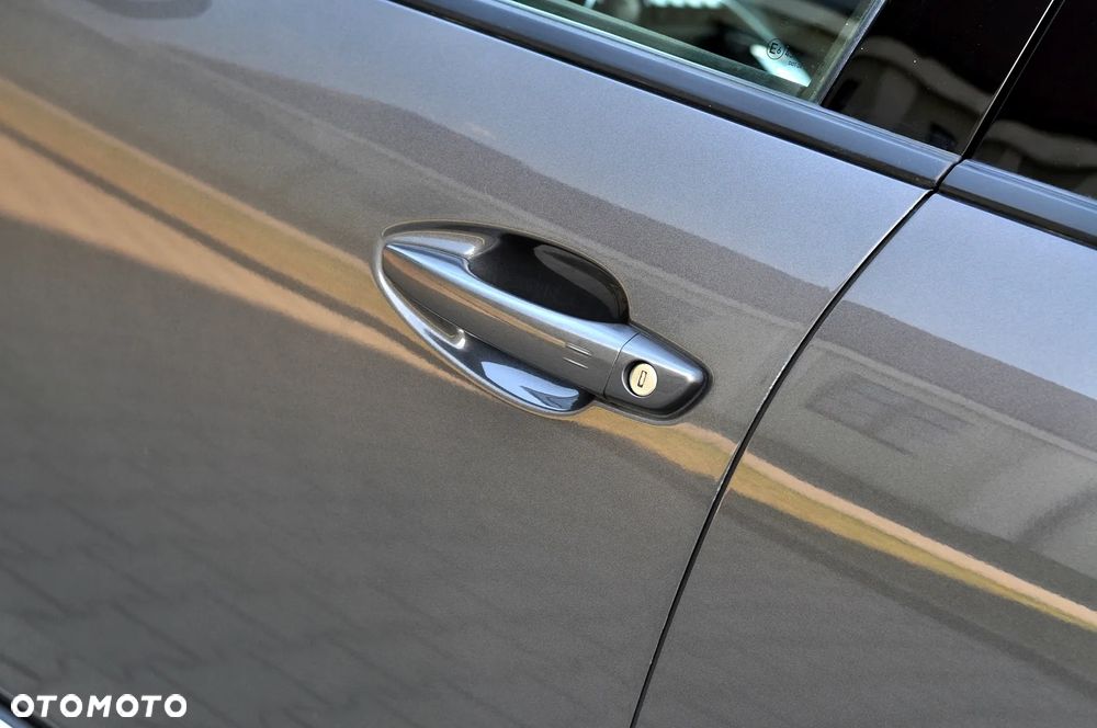 Peugeot 3008 1.2 PureTech Allure S&S EAT8 - 16