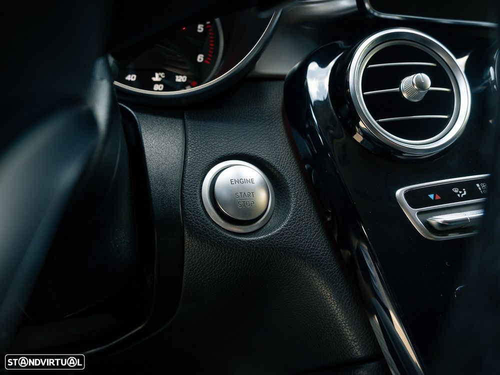 Mercedes-Benz GLC 250 d 4Matic 9G-TRONIC AMG Line - 44
