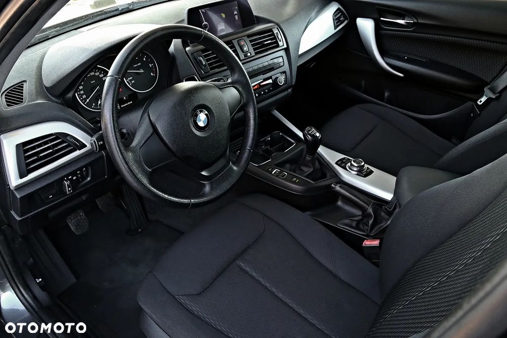 BMW Seria 1 - 22
