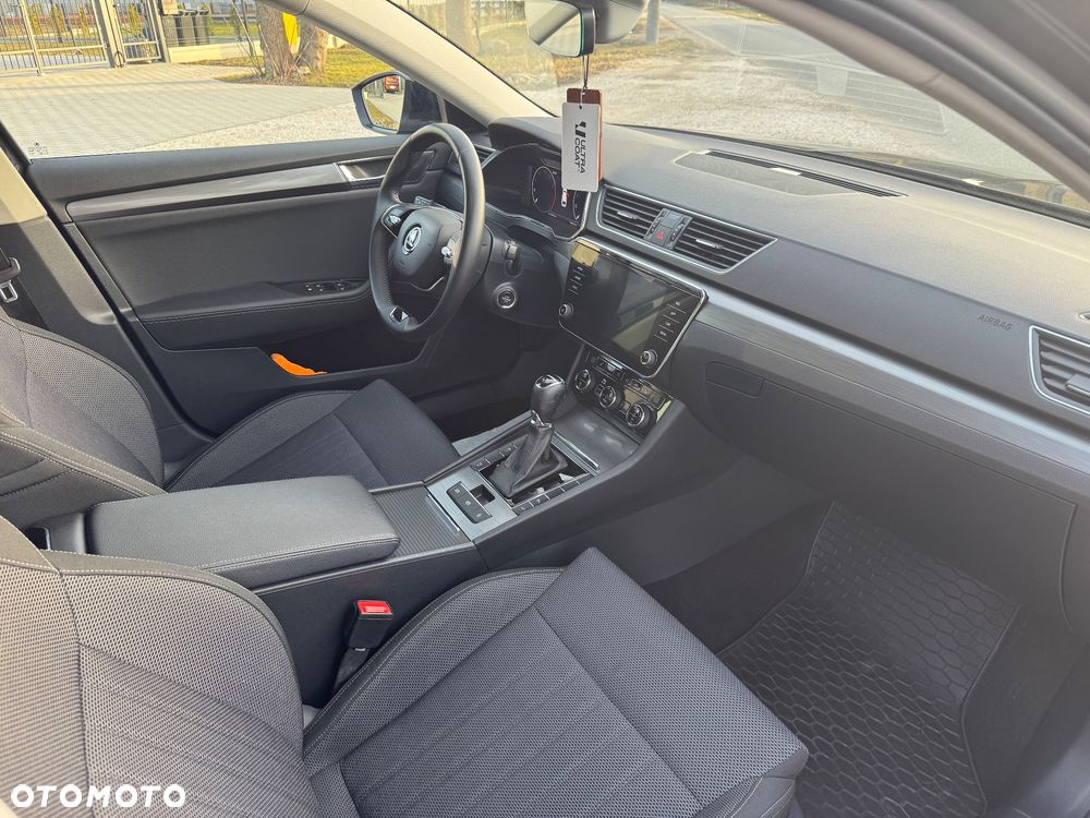 Skoda Superb 2.0 TSI Ambition DSG - 25