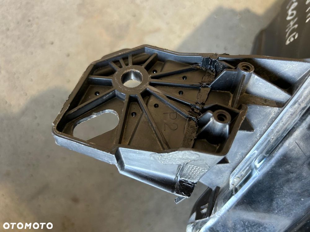 TOYOTA PROACE CITY LAMPA PRZÓD PRAWA LEWA 73278215 9835780580 73278187 9835780680 - 8