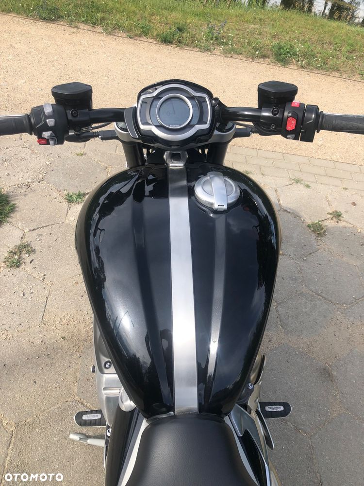Triumph Rocket - 26
