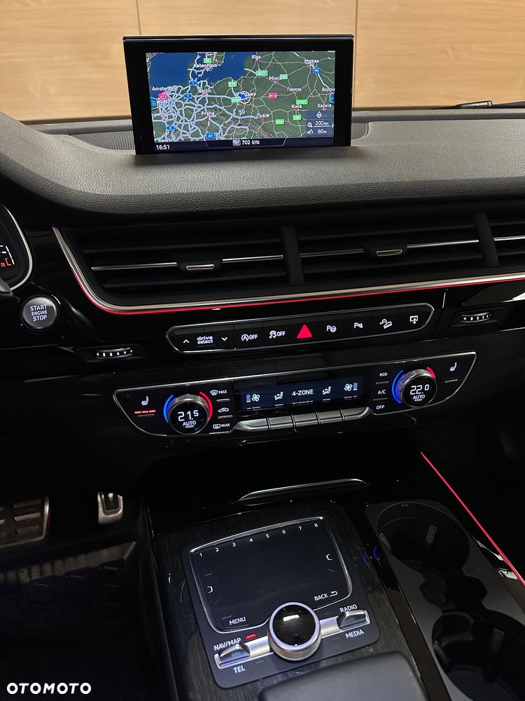 Audi Q7 - 13