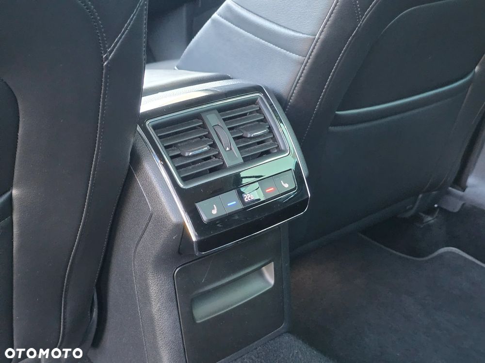Skoda Superb 2.0 TSI 4x4 L&K DSG - 26