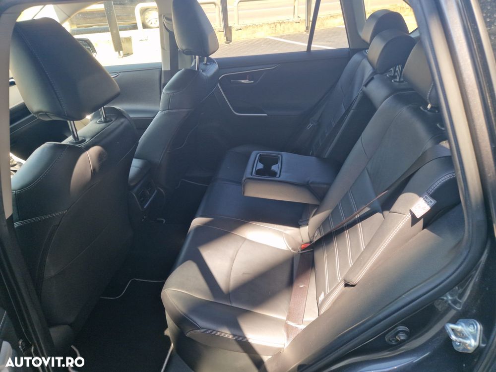 Toyota RAV4 2.5 VVT-iE 4x4 Luxury - 23