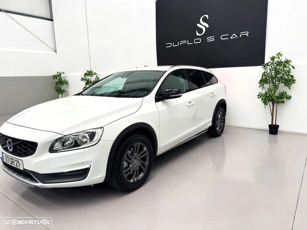 Volvo V60 2.0 D4 Momentum - 4