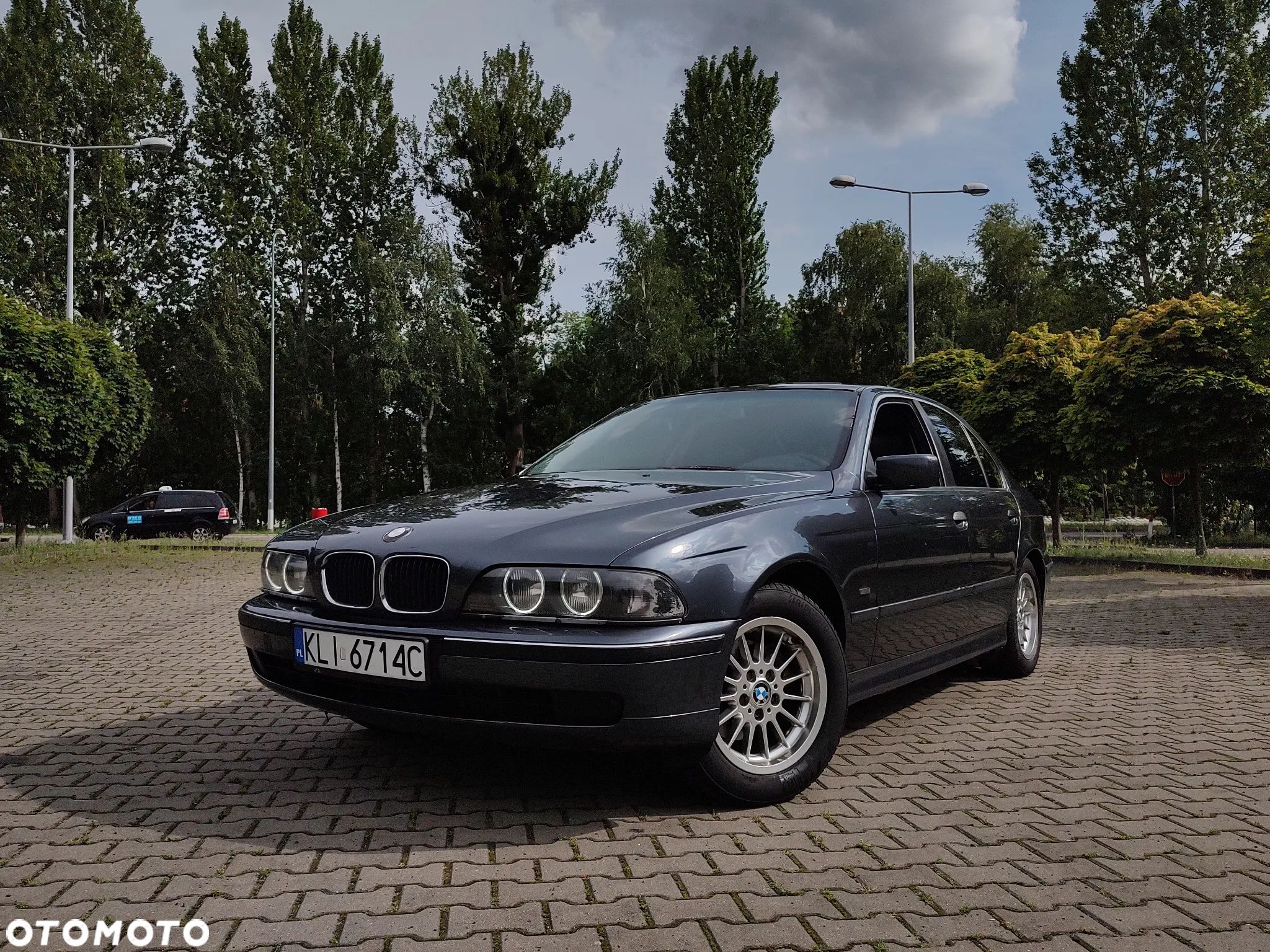 BMW Seria 5 520i - 1