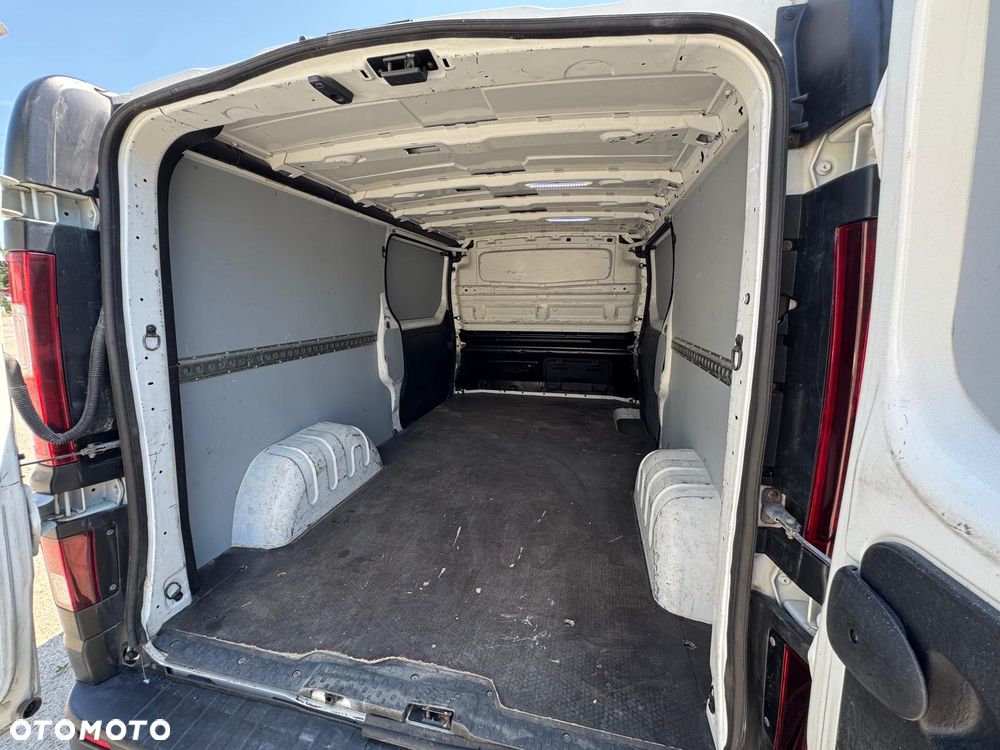 Renault Trafic - 14
