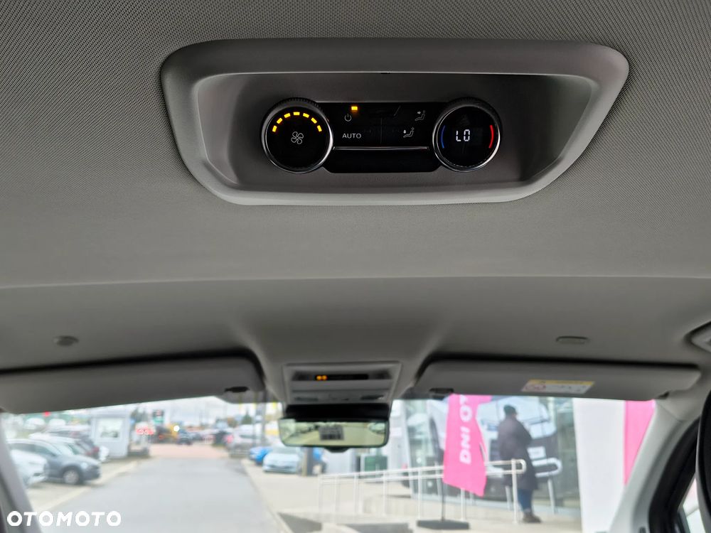 Volkswagen Caravelle 2.0 TDI L2 4Motion Style - 10