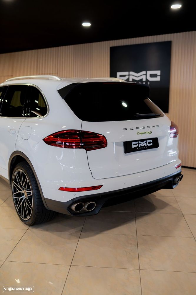 Porsche Cayenne S E-Hybrid - 17