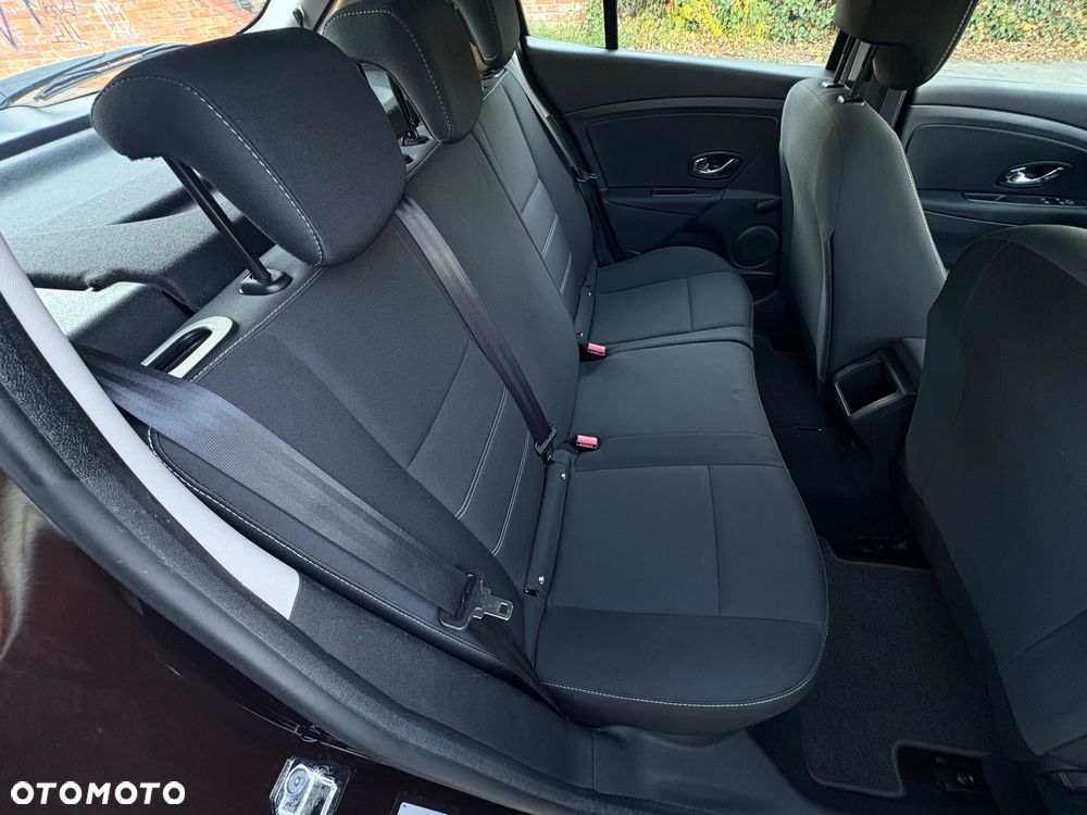 Renault Megane 1.6 16V 110 Authentique - 22