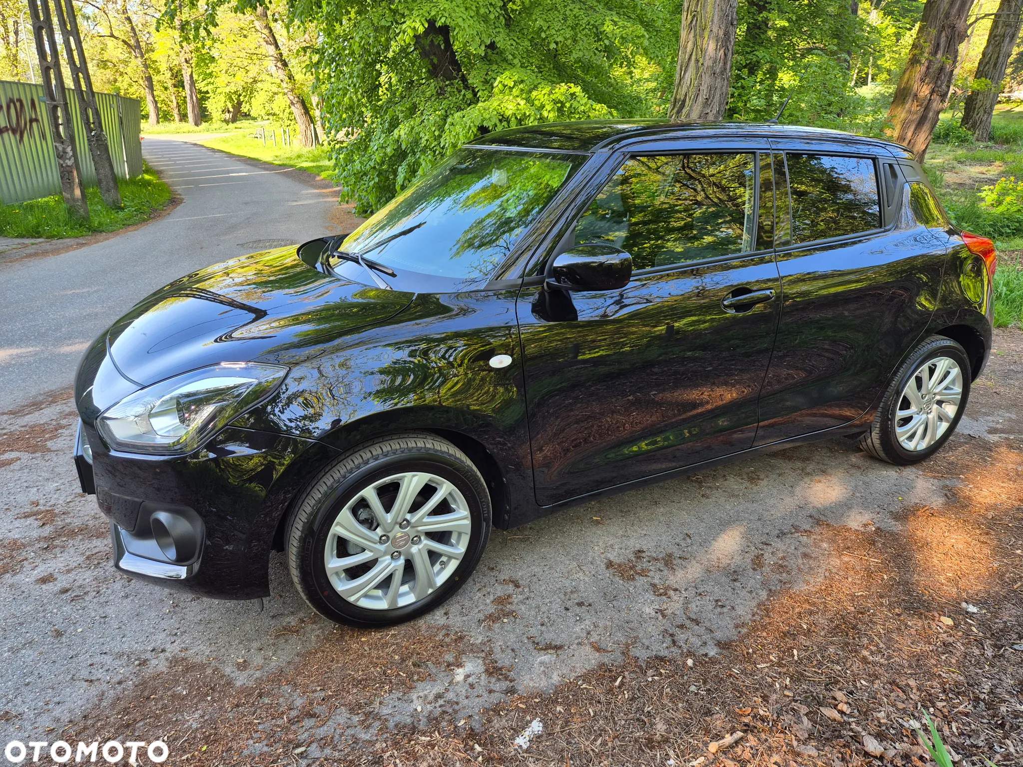 Suzuki Swift 1.2 Dualjet SHVS Premium CVT - 20
