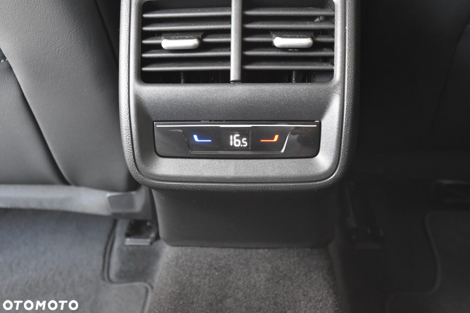 Volkswagen Passat 1.5 TSI EVO Business DSG - 35