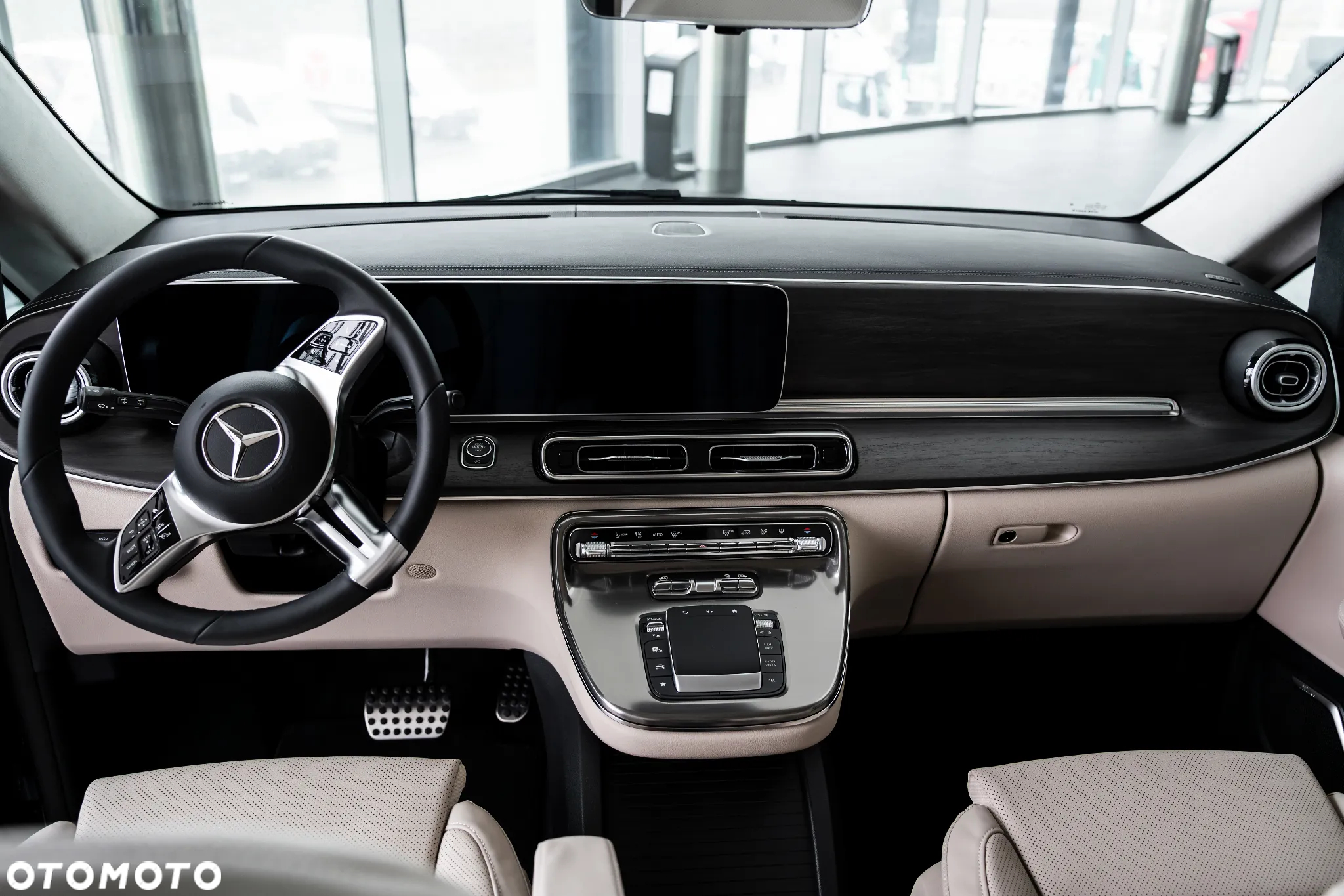 Mercedes-Benz Klasa V 300 d Exclusive 9G-Tronic (d³ugi) - 10