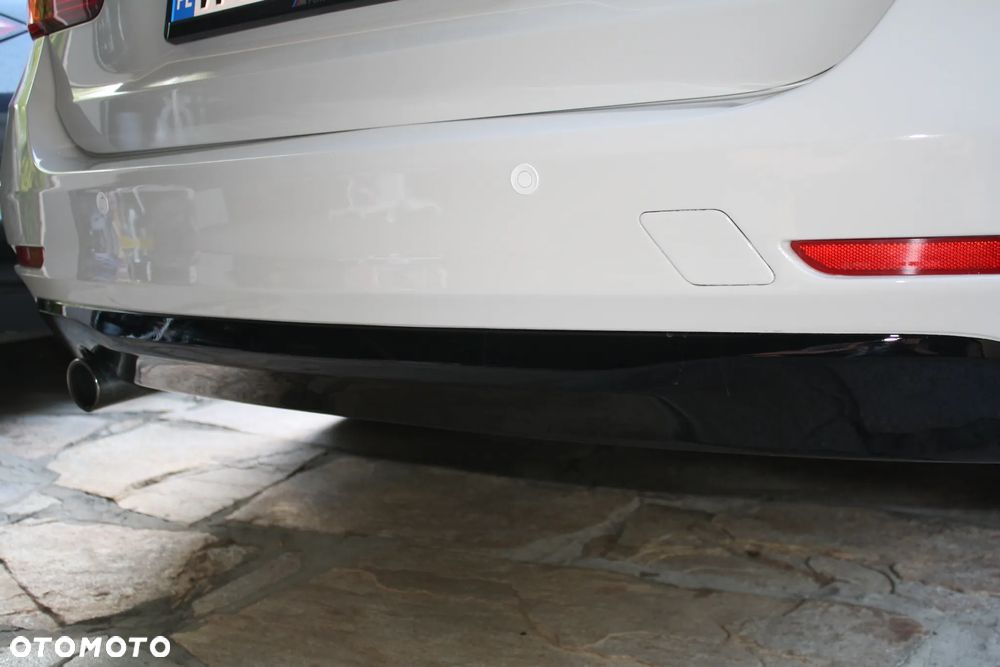 BMW Seria 3 318d Sport Line - 17