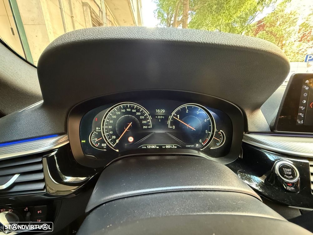 BMW 520 d Pack Desportivo M Auto - 20