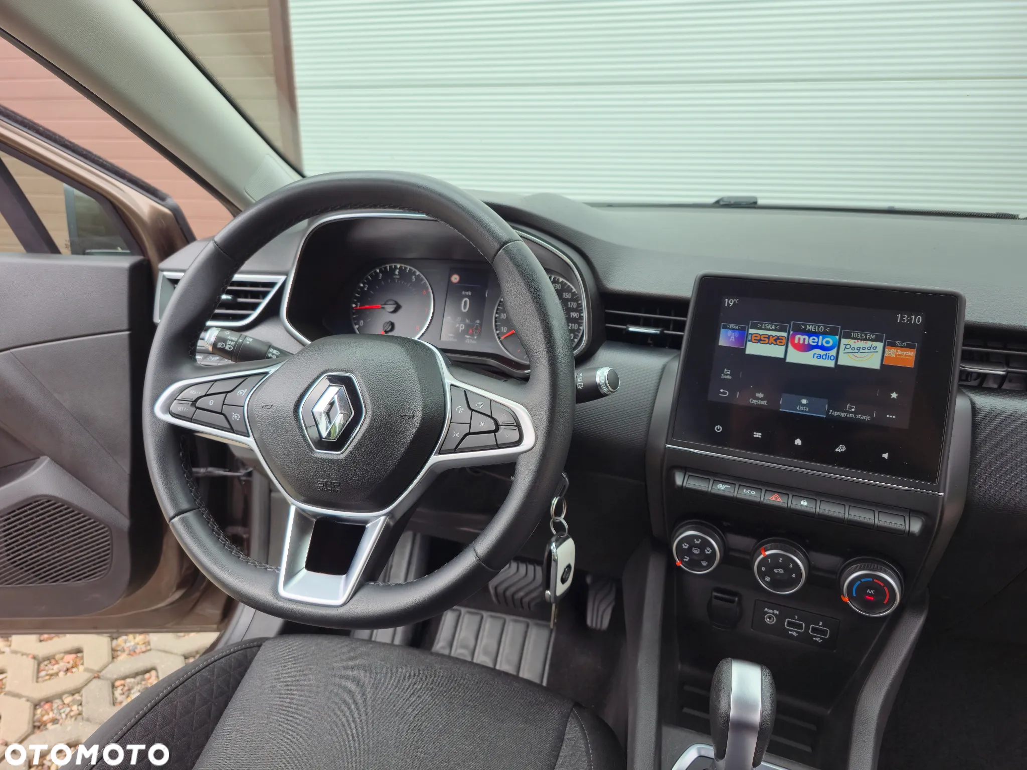 Renault Clio 1.0 TCe Zen Xtronic - 22