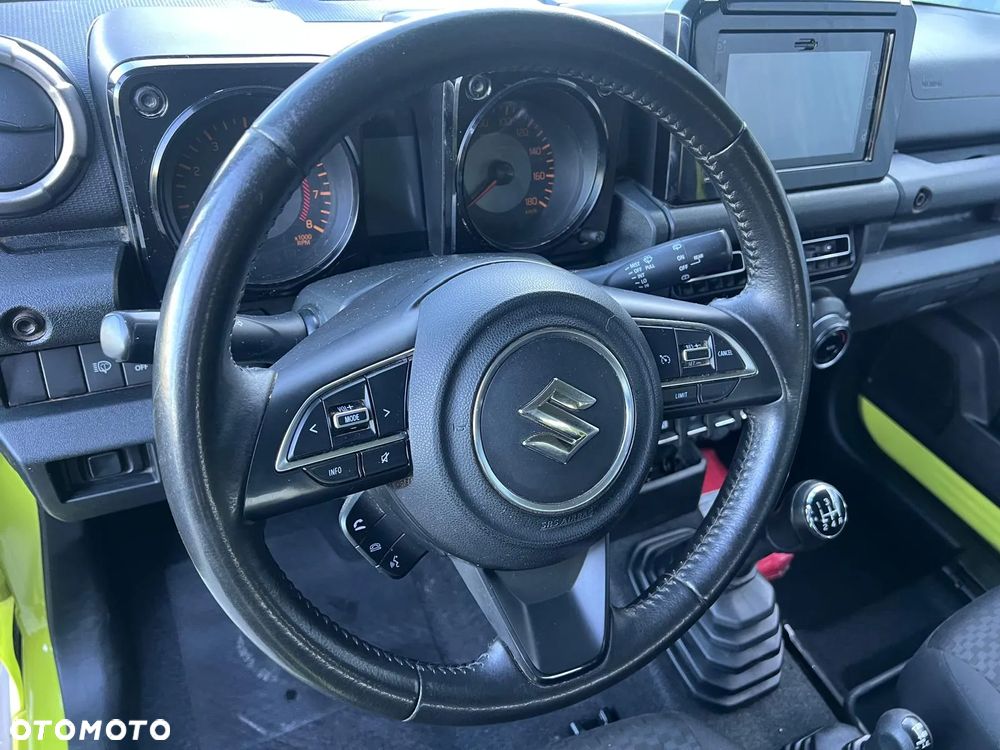 Suzuki Jimny 1.5 Premium - 12