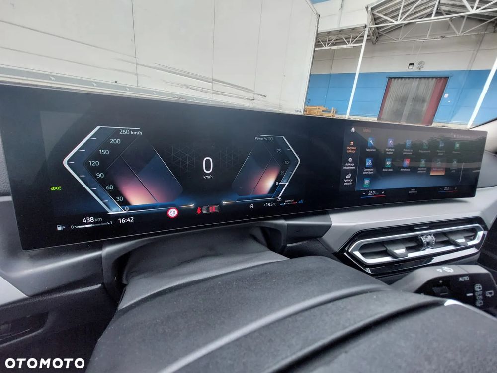 BMW Seria 3 318d Touring Sport Line - 11