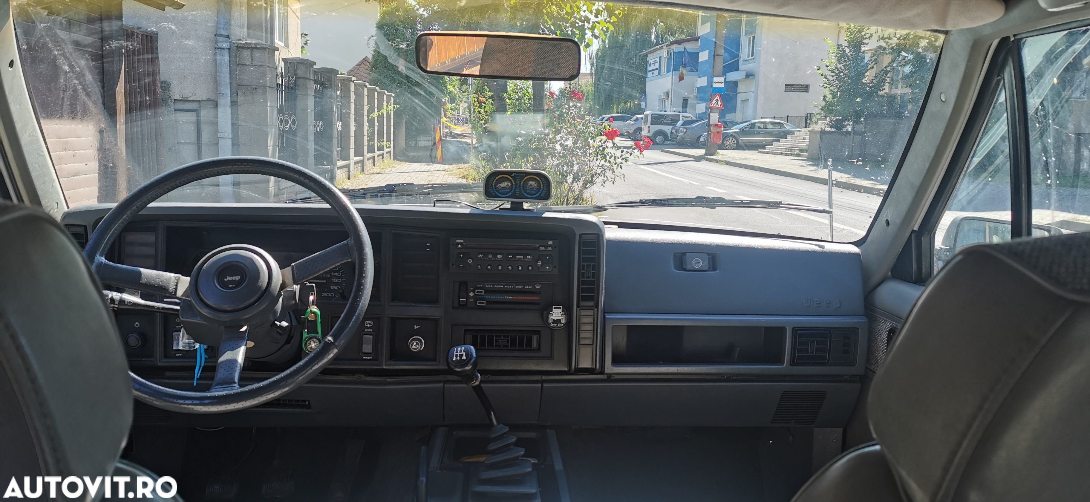 Jeep Cherokee - 7