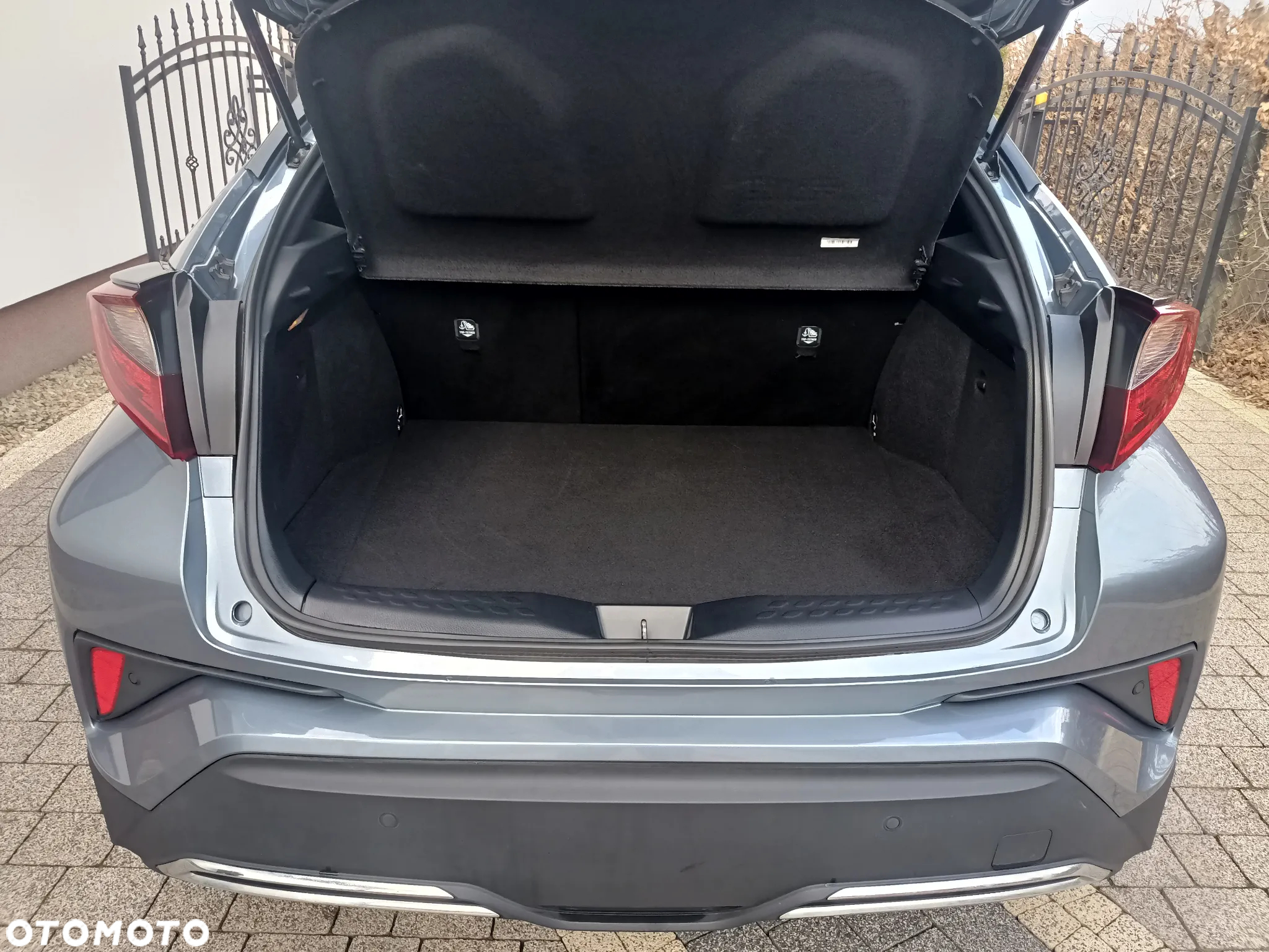 Toyota C-HR 2.0 Hybrid Style - 8