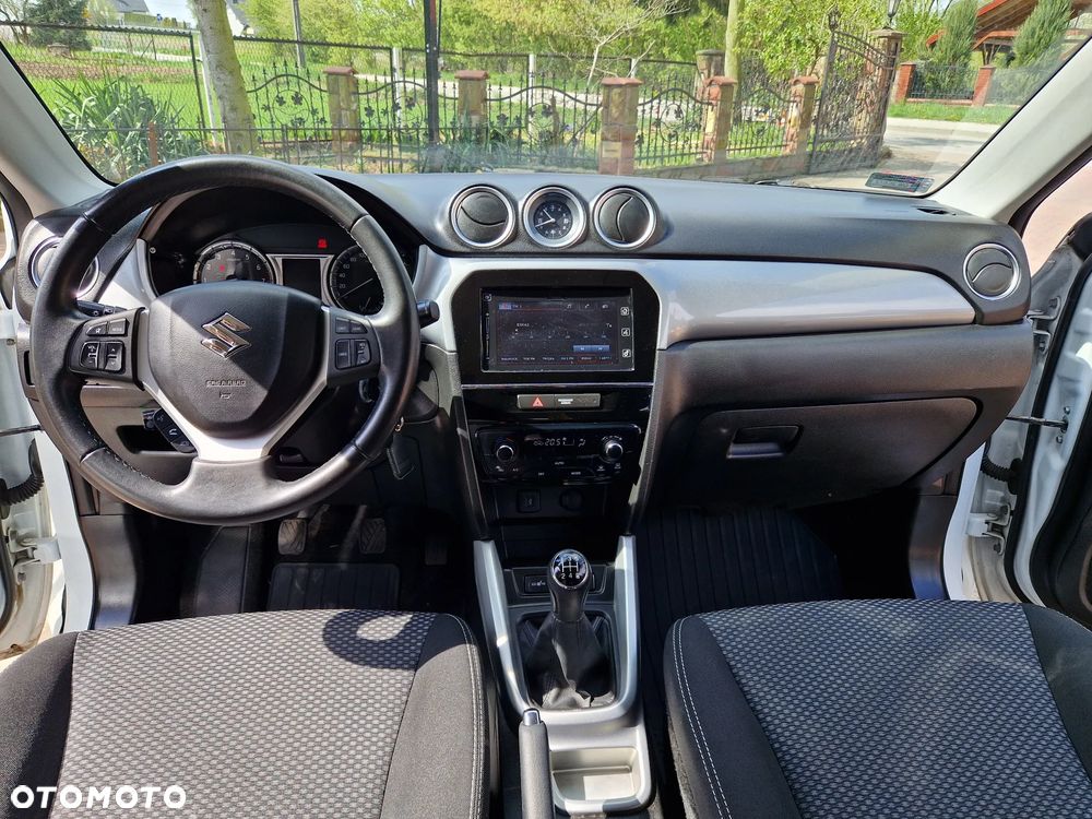Suzuki Vitara 1.6 Premium 2WD - 17