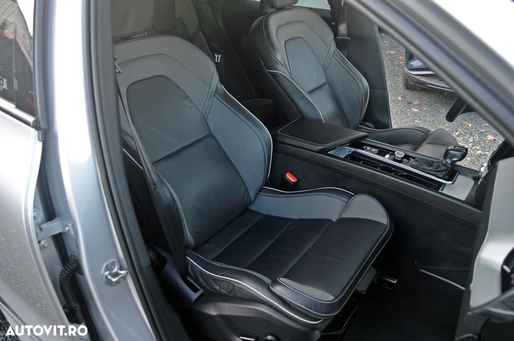 Volvo XC 60 D4 R-Design - 27