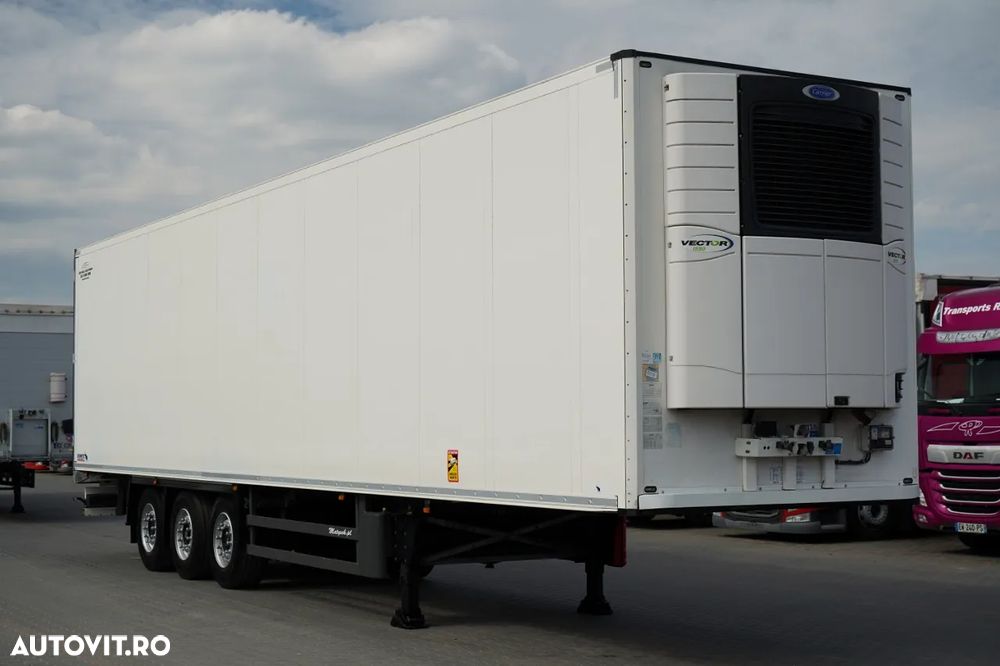 Schmitz Cargobull REFRIGERATED / CARRIER VECTOR 1550 / DOUBLE STOCK / 2 LIFTING AXLES / SAF - 1