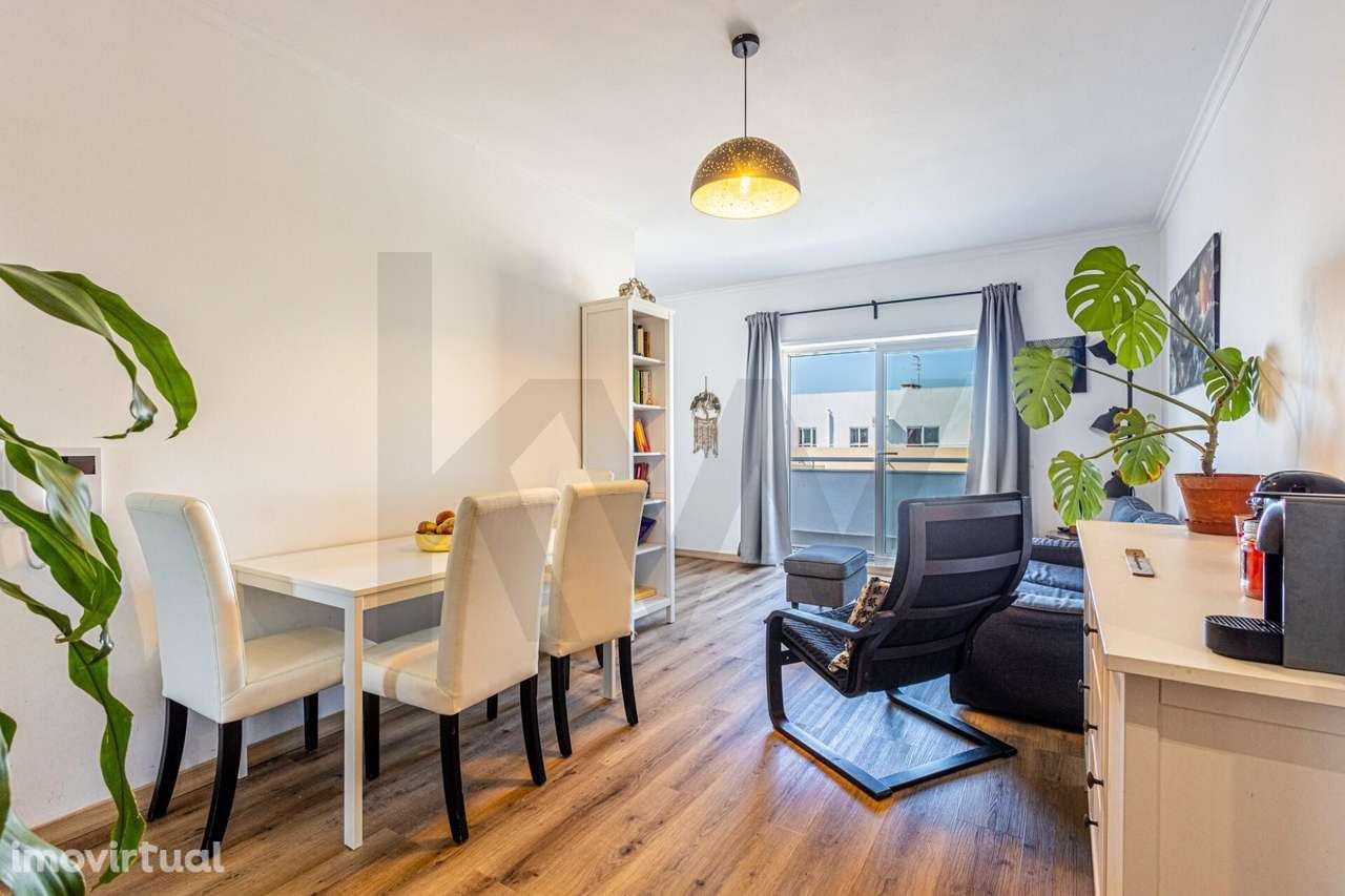 Apartamento T2 com Varanda e Vista Mar em Paço de Arcos - Harmonia e C - Grande imagem: 5/42