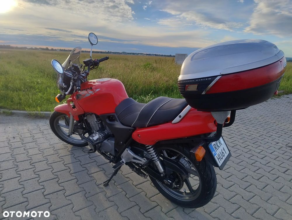 Honda CB - 2