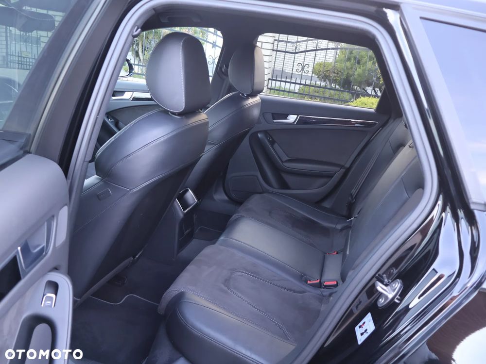Audi A4 Avant 2.0 TDI DPF quattro S tronic S line Sportpaket - 36