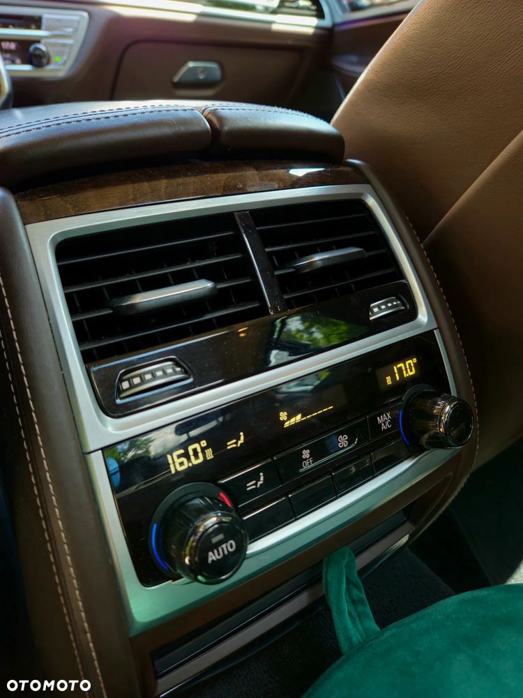 BMW Seria 7 750Li Edition Exclusive - 25