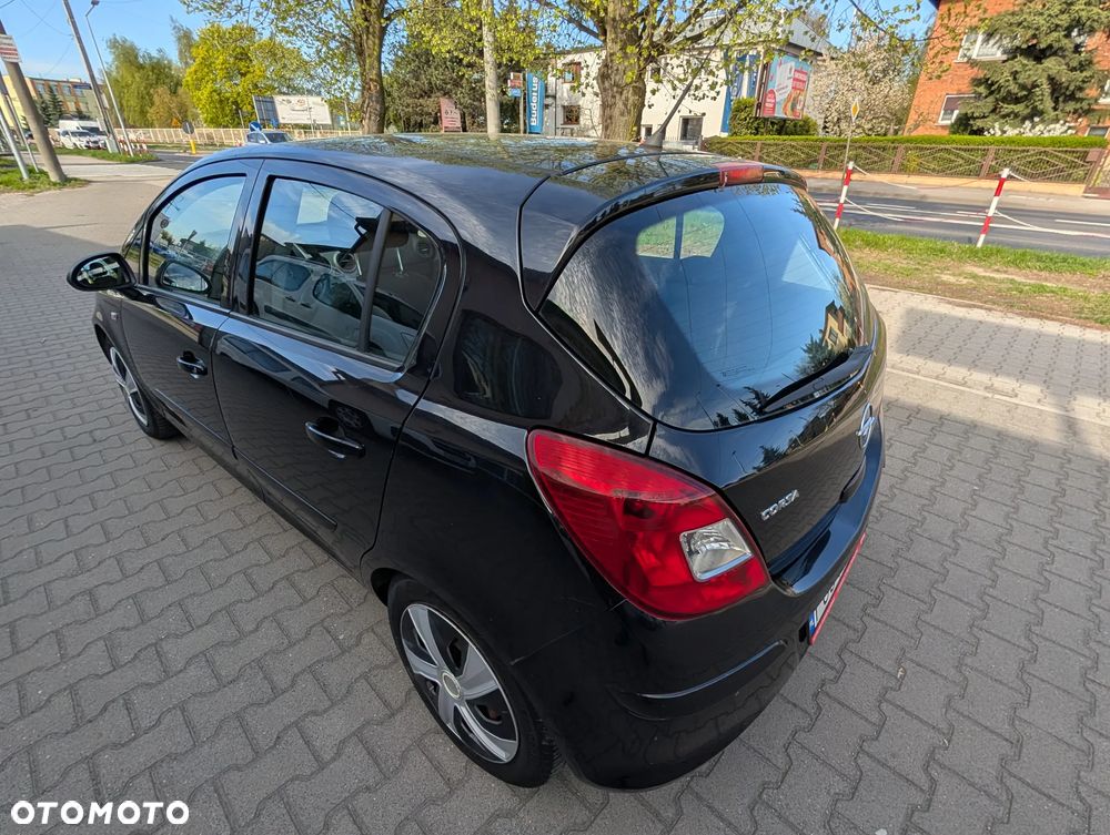 Opel Corsa 1.4 16V - 16