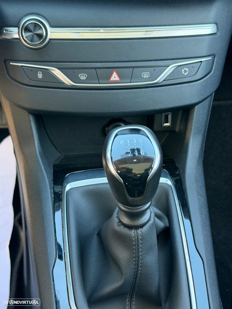 Peugeot 308 SW PureTech 110 Stop & Start Style - 10