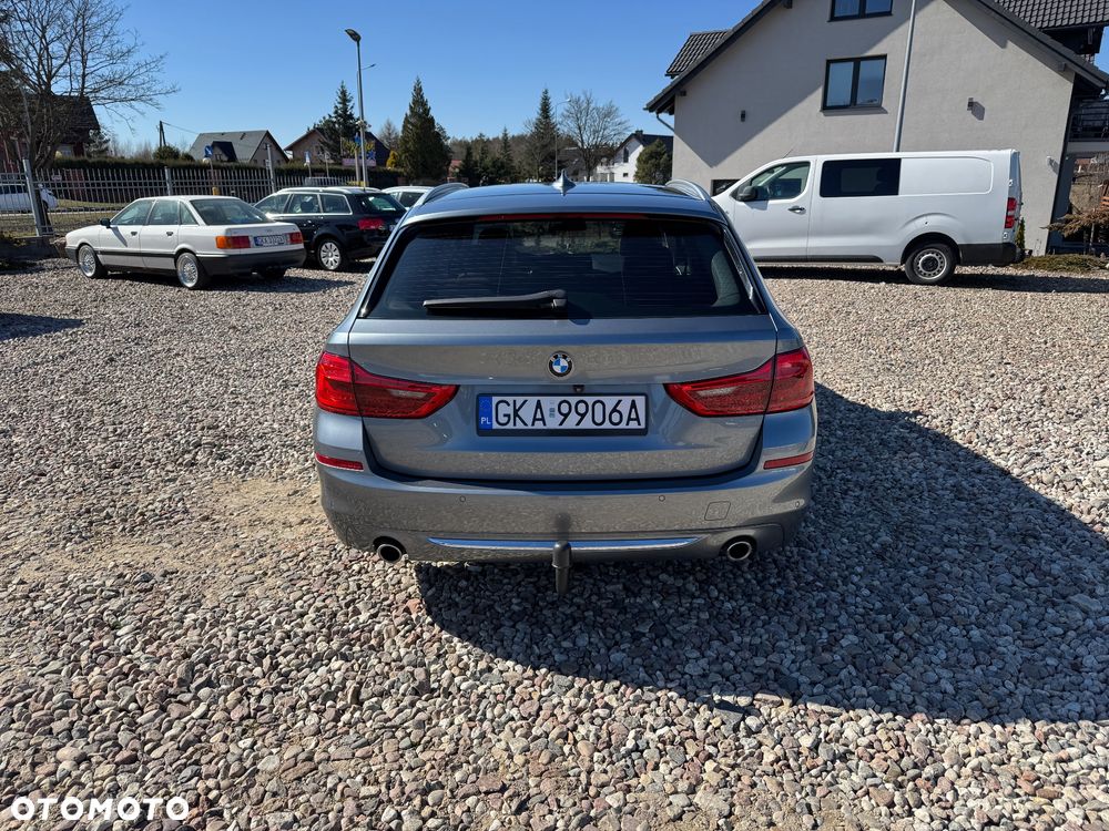 BMW Seria 5 520d Luxury Line sport - 11