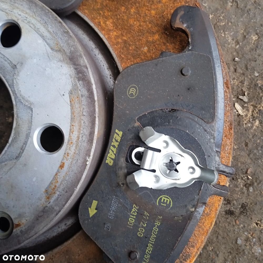Tarcze hamulcowe W212 3.0CDI - 4
