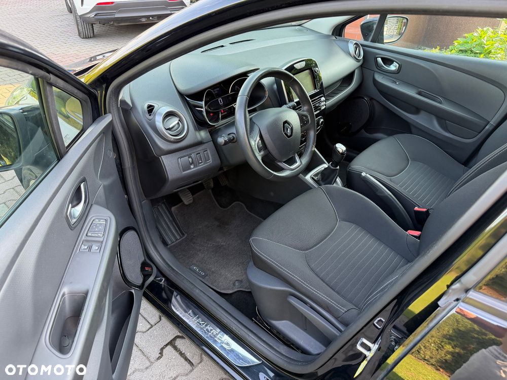 Renault Clio 1.2 16V 75 Limited - 14