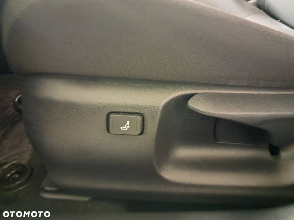 Toyota Corolla 1.8 Hybrid Comfort - 16