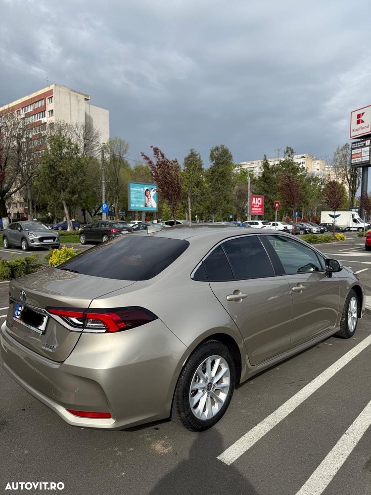 Toyota Corolla Sedan 1.8 HSD Dynamic - 6