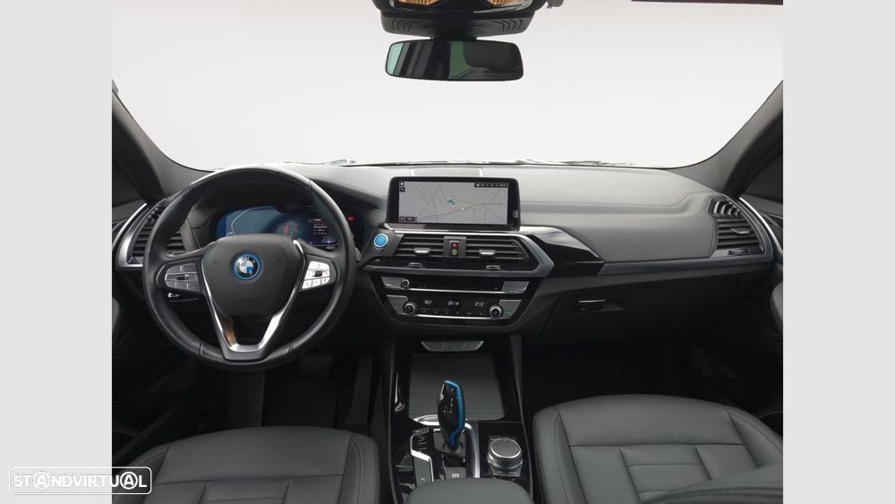 BMW iX3 Inspiring - 11