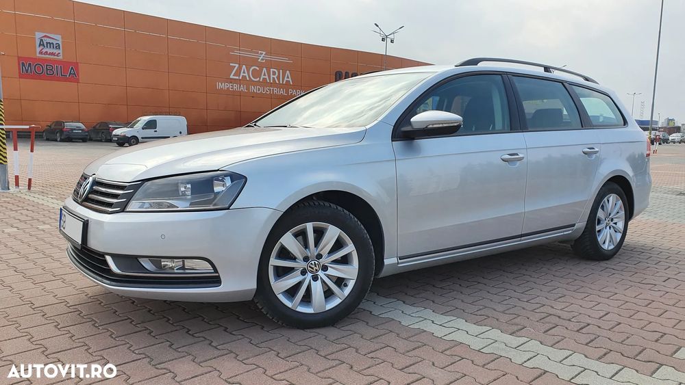 Volkswagen Passat 2.0 TDI DSG BlueMotion Technology Trendline - 1