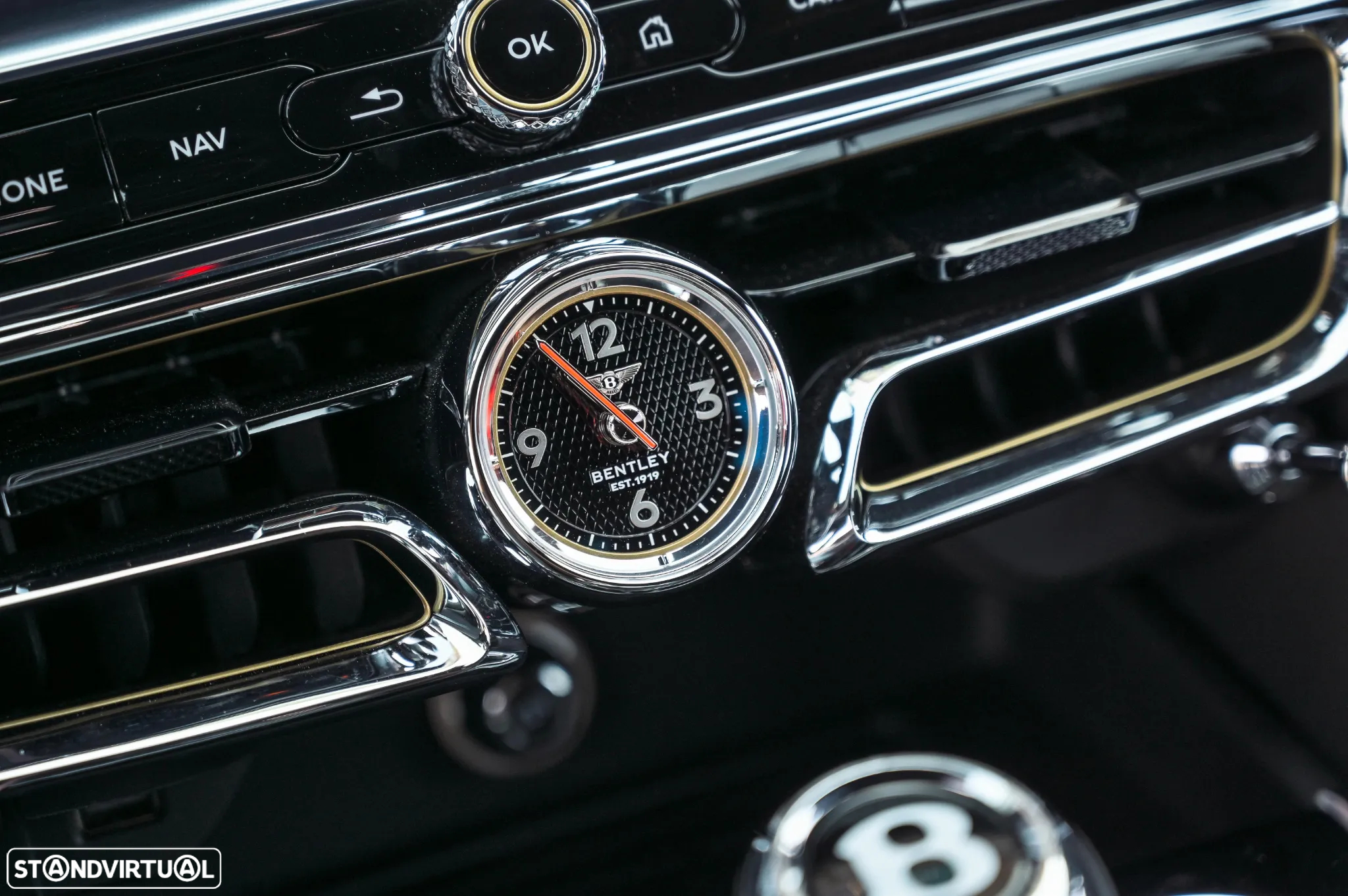 Bentley Flying Spur Hybrid - 18