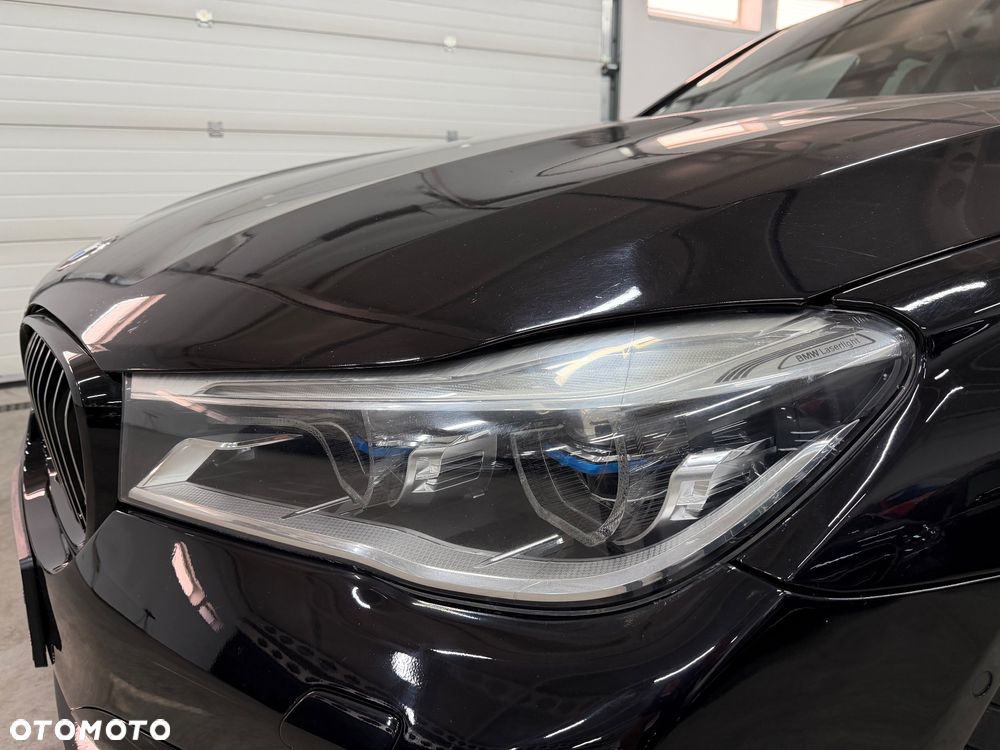 BMW Seria 7 740d xDrive - 14