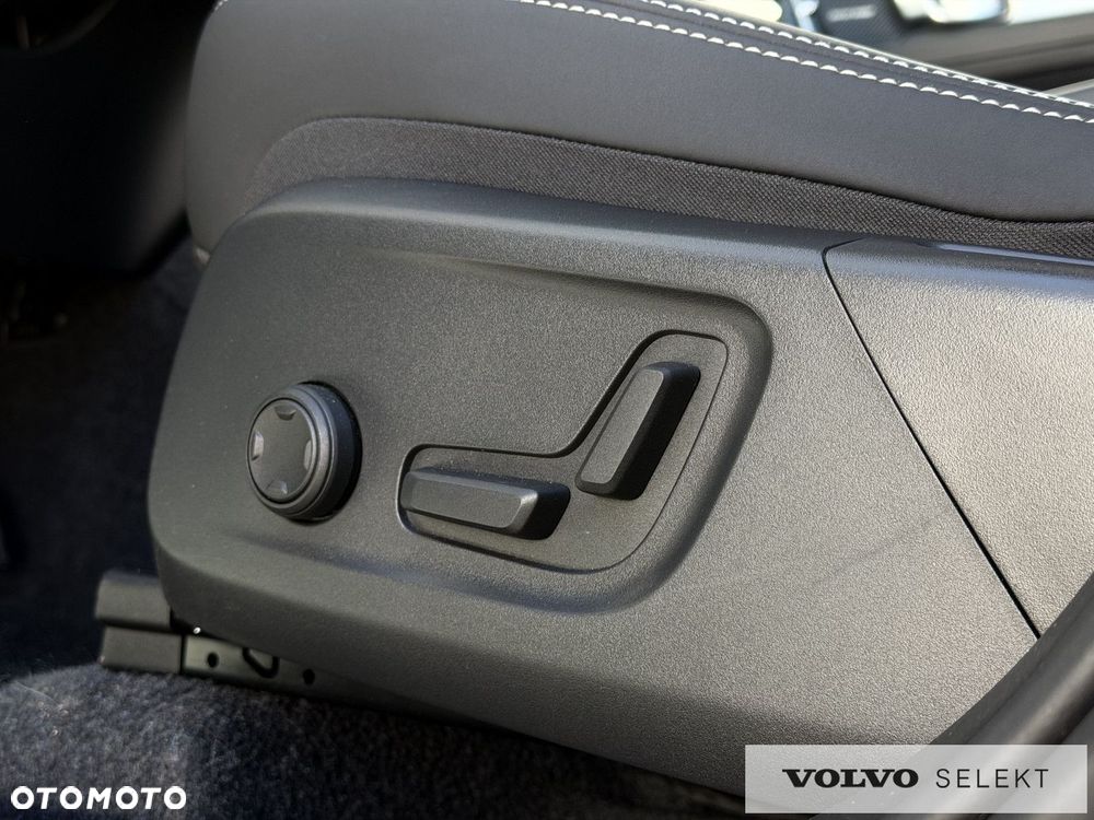 Volvo XC 40 - 24