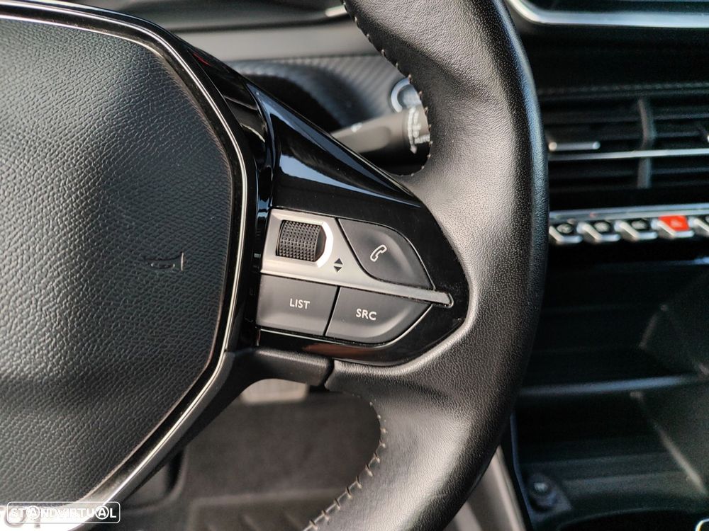 Peugeot e-208 50 kWh Active Pack - 32