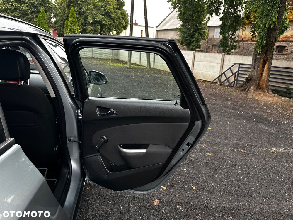 Opel Astra 1.4 150 Jahre - 16