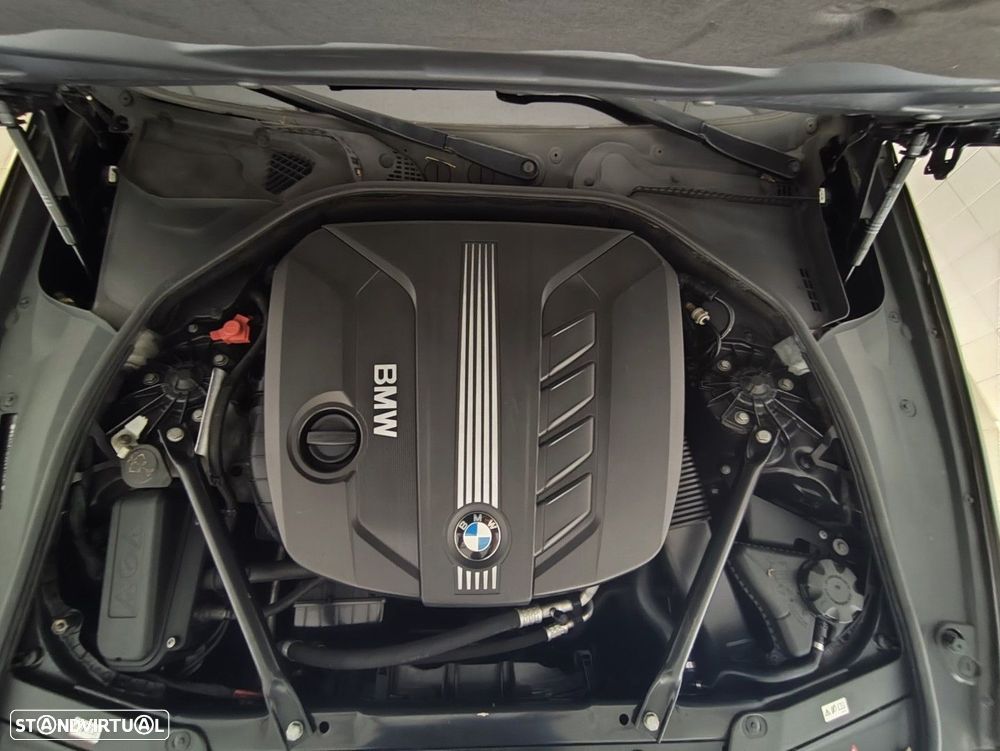 BMW 520 d Pack M - 32