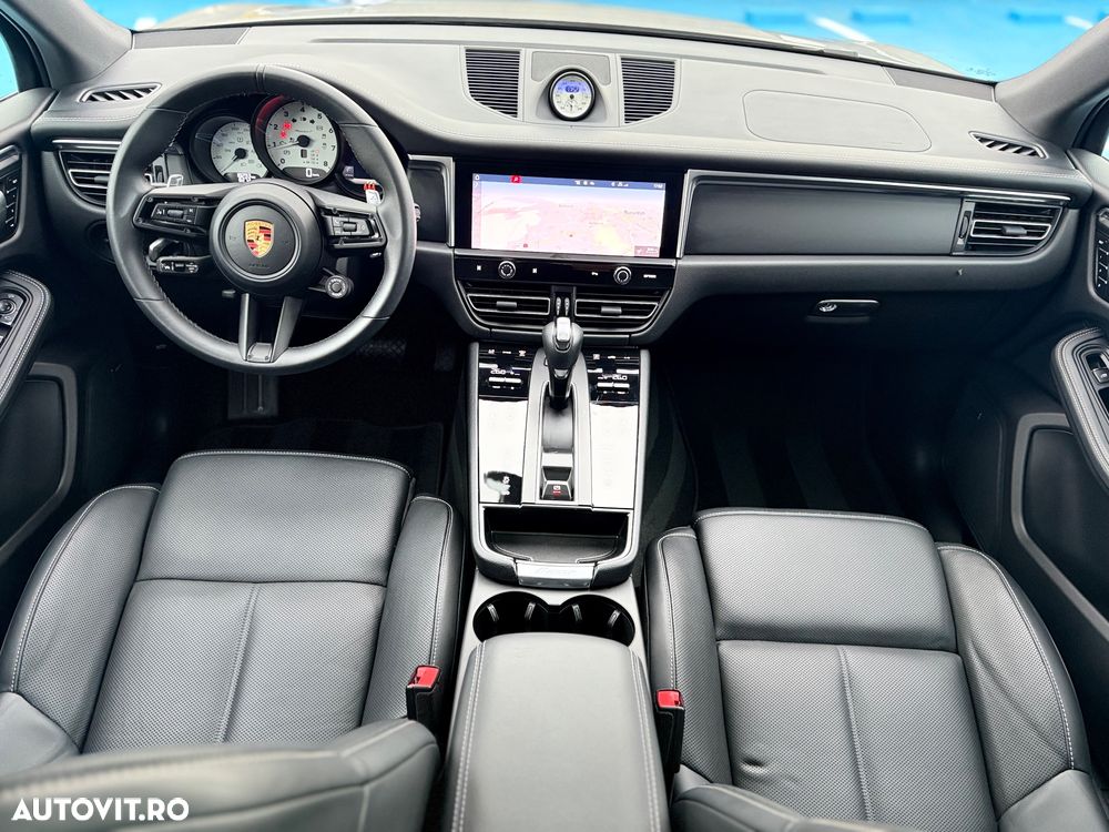 Porsche Macan T - 21
