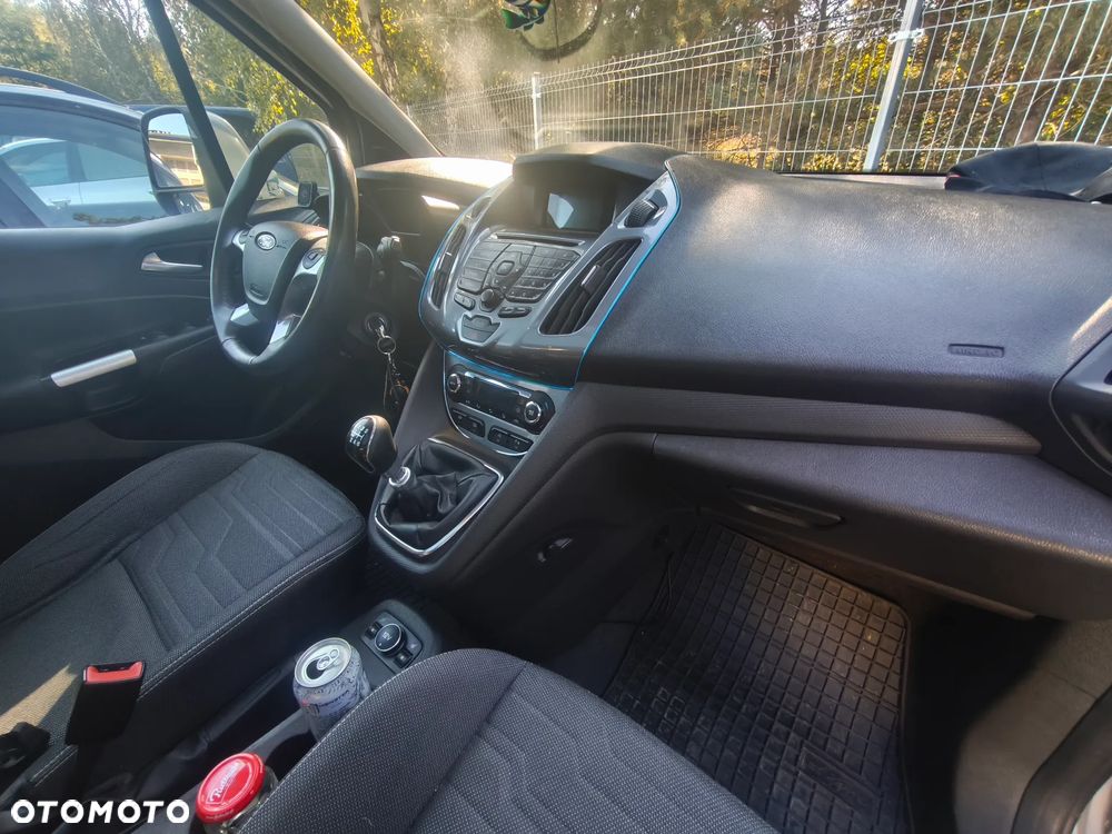 Ford Tourneo Connect - 4