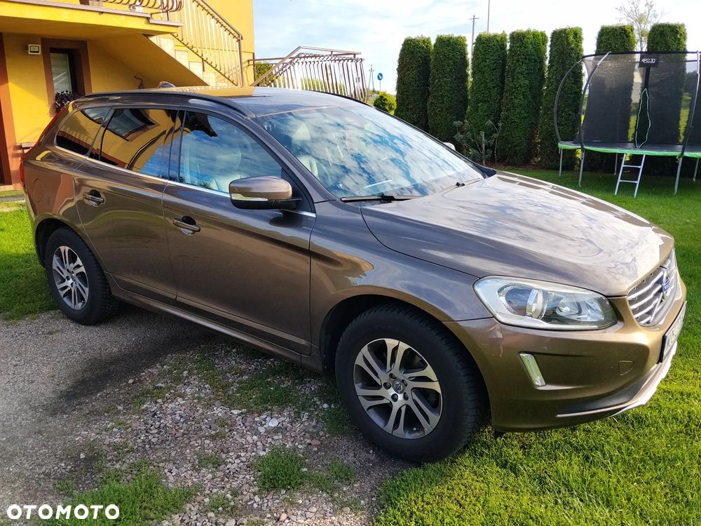 Volvo XC 60 D4 Drive-E Momentum - 3